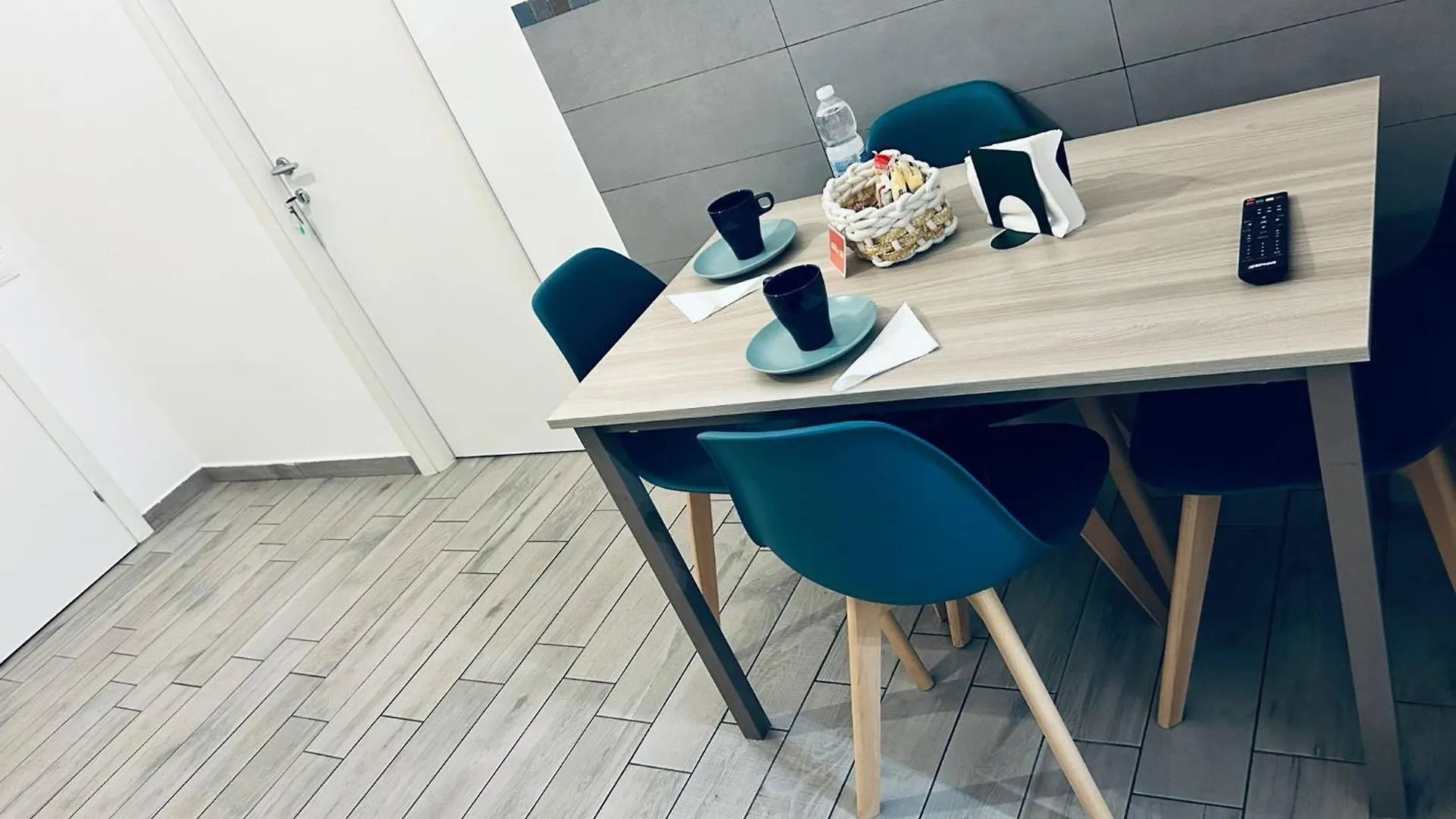 Binario 251 Stazione Tiburtina Apartment Rome