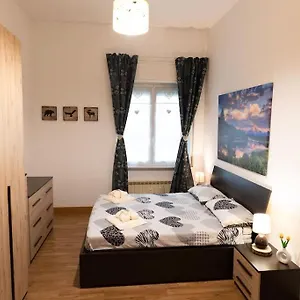 Casa Lupo , Genova Italia